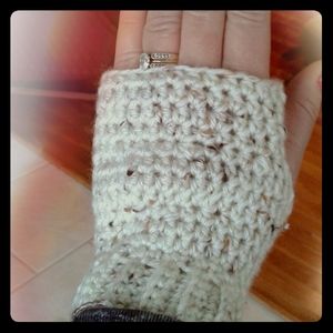 Fingerless gloves